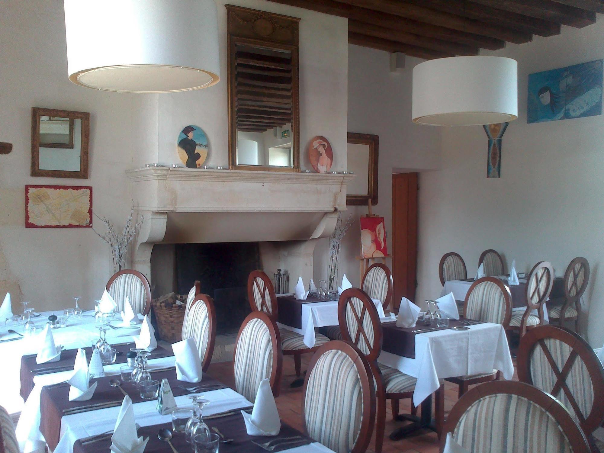 Domaine Du Normandoux, The Originals Relais Hotel Tercé Buitenkant foto