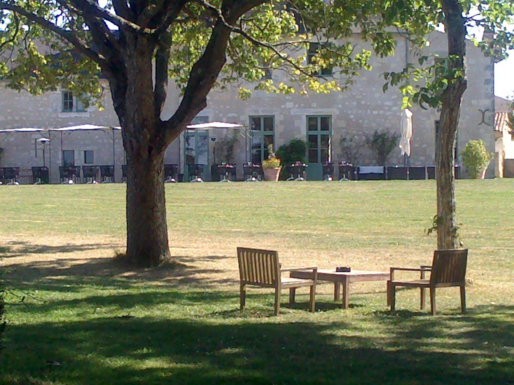 Domaine Du Normandoux, The Originals Relais Hotel Tercé Buitenkant foto